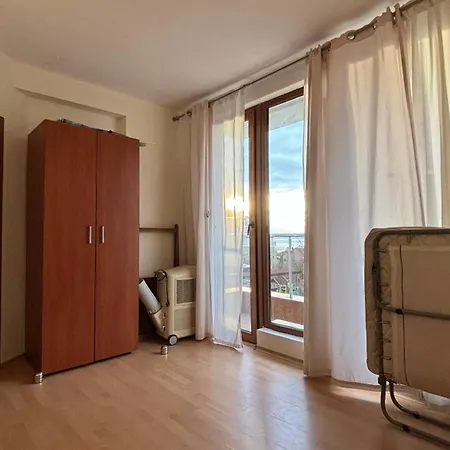 Cozy With 2 Bedrooms And Sea View Lejlighed Sveti Vlas