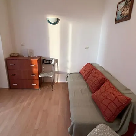 Appartamento Cozy With 2 Bedrooms And Sea View